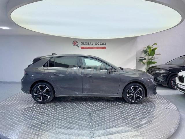 Opel Astra Diesel Automatique 2022 à Temara - 2