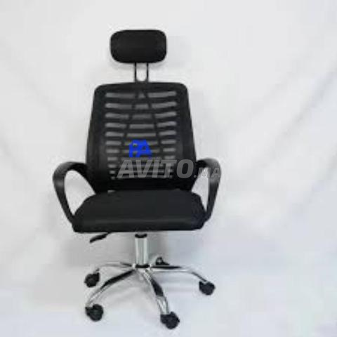 Fauteuil économique en similicuir / vestiaire - 2