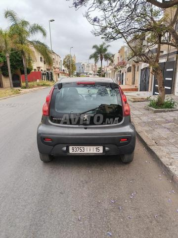 Peugeot 107 Essence Manuelle 2013 à Rabat