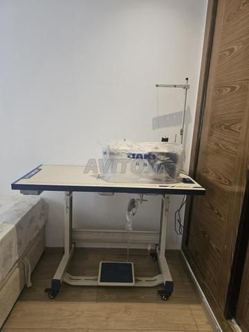 Machine à coudre JAKI