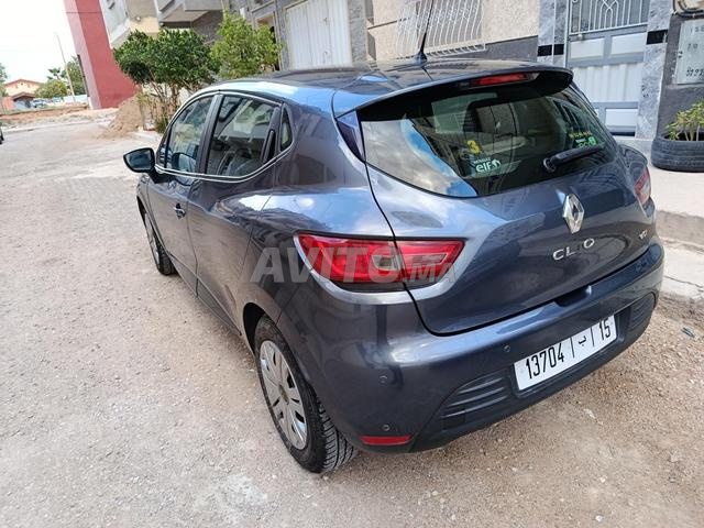 Renault clio 4 / 20.12.2016. Visible à missour