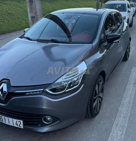 Renault Clio Diesel Manuelle 2016 à Tanger