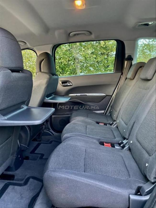 Peugeot 5008 Diesel Manuelle 2017 à Kénitra