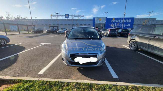 Peugeot 5008 Diesel Manuelle 2017 à Kénitra