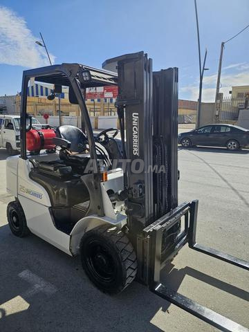Chariot élévateur Nissan modèle 2022, 8000 heures - 2