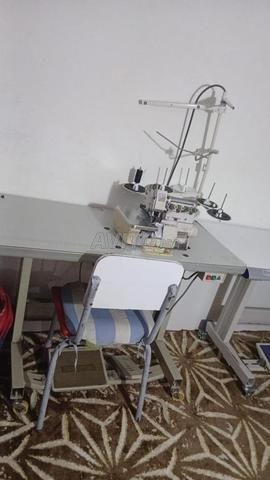Machine à coudre - 2