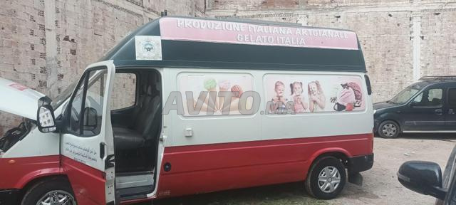 CAMION GLACES (Véhicule mobile de vente de glaces) - 2