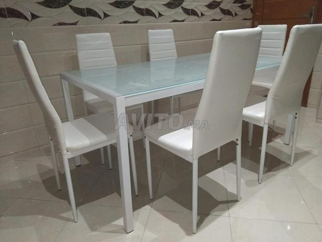 طاولة طعام زجاجية مع 6 كراسي - 2