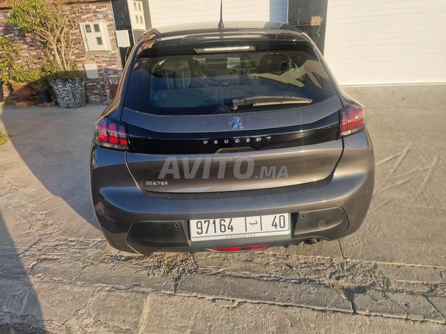 Peugeot 208 - 2