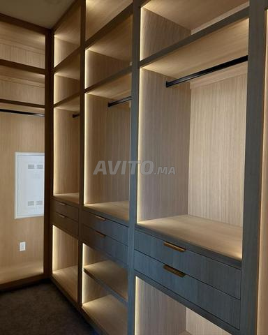 Dressing avec habillage mural