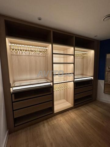 Dressing avec habillage mural