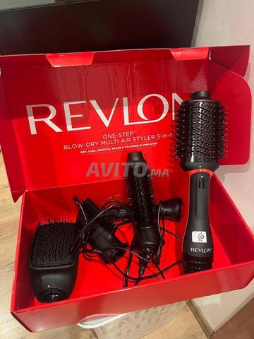 Brosse soufflante multifonction Revlon à vendre