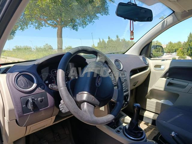 Ford Fusion - 2