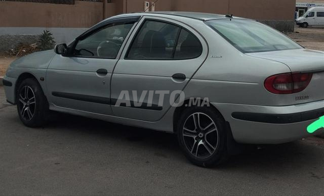 رينو ميجان ديزل يدوي 2002 في تزنيت