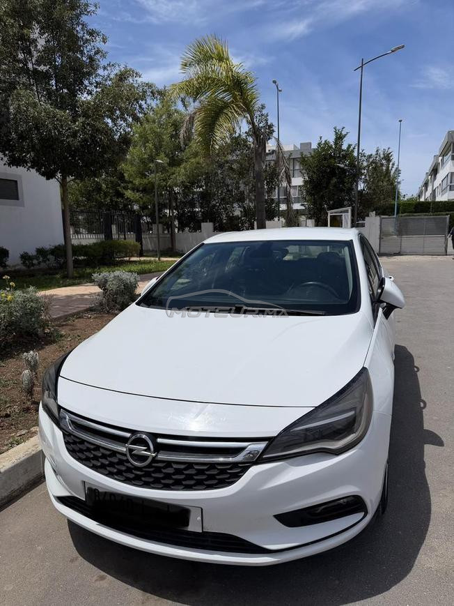 Opel Astra Diesel Manuelle 2016 à Casablanca