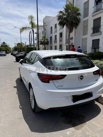 Opel Astra Diesel Manuelle 2016 à Casablanca - 2
