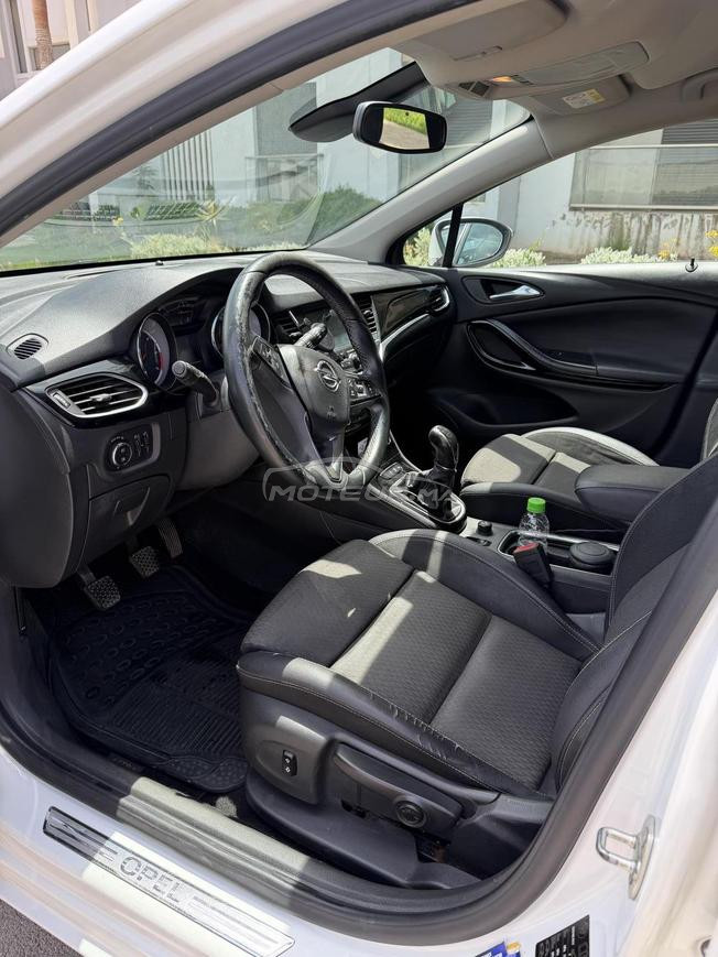 Opel Astra Diesel Manuelle 2016 à Casablanca