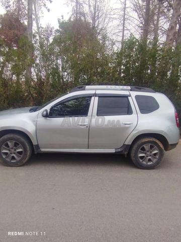 Duster à vendre