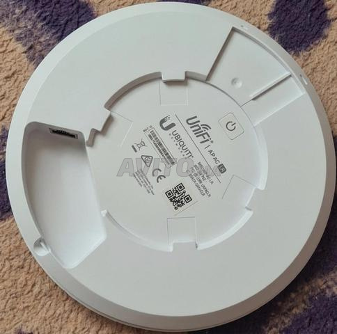 Ubiquiti UniFi AC-LR - Point d'accès WiFi Puissant - 2