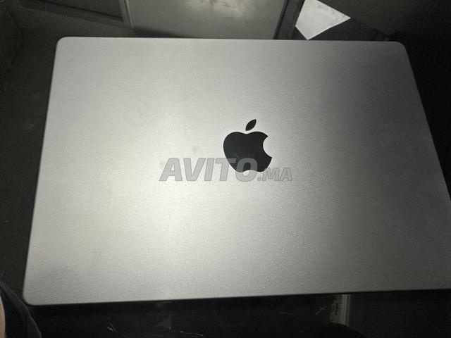 MacBook Pro 2024 16Go RAM 512Go SSD Batterie 96