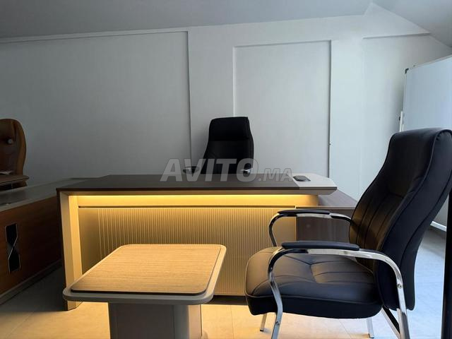 ✨ Bureau importé de luxe pour les amateurs d'élégance et de professionnalisme