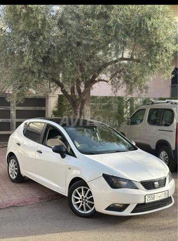 Seat Ibiza Diesel Manuelle 2015 à Fès - 2