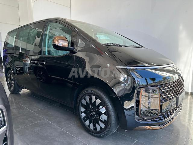 Hyundai Staria à louer - 2