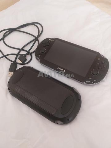 للبيع جهازان PS Vita نظيفان جدًا - 2