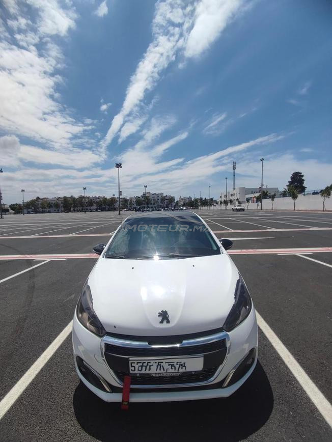Peugeot 208 Diesel Manuelle 2018 à Rabat