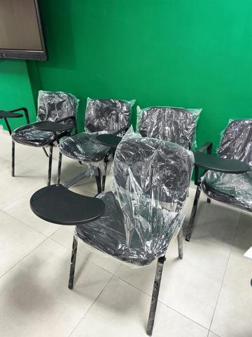 Chaise iso avec écritoire - 2