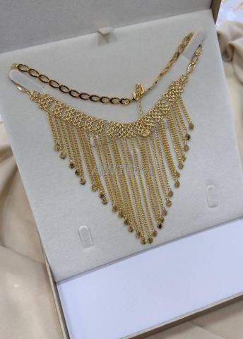 Ensemble femme doré, collier et boucles d'oreilles élégant - 2