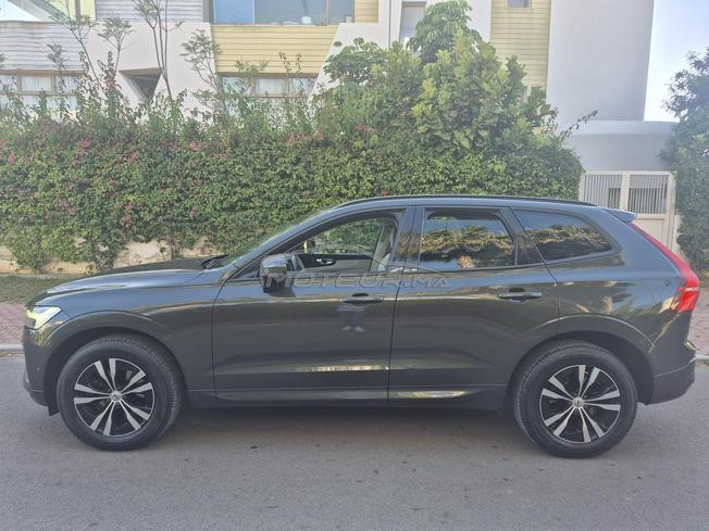 VOLVO XC60 B4 MOMENTUM DIESEL 