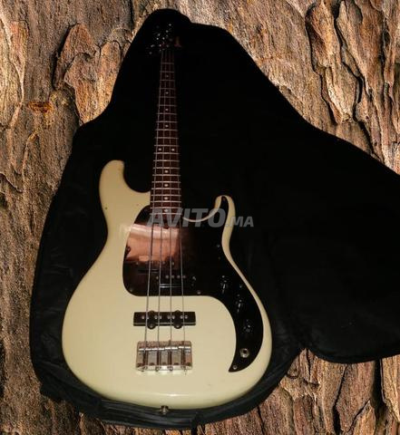 Guitare basse professionnelle RB650 Cream - 2