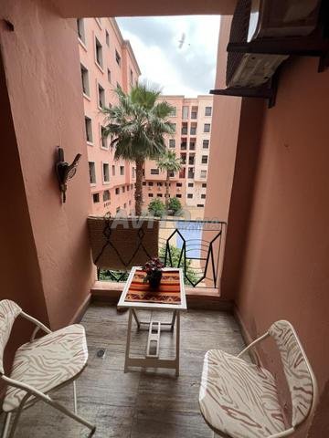 Appartement moderne vue sur piscine
