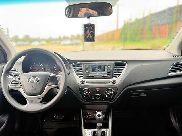 Hyundai Accent Diesel Automatique 2020 - 2