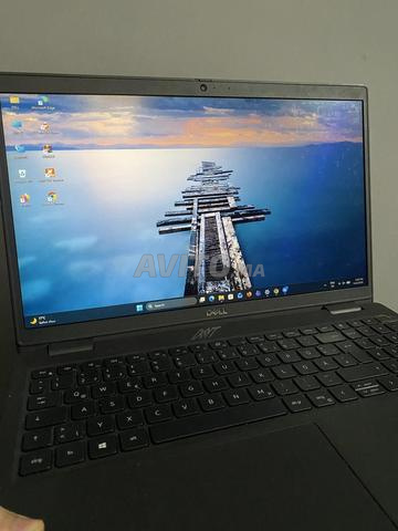 DELL LATITUDE 3520 - 2