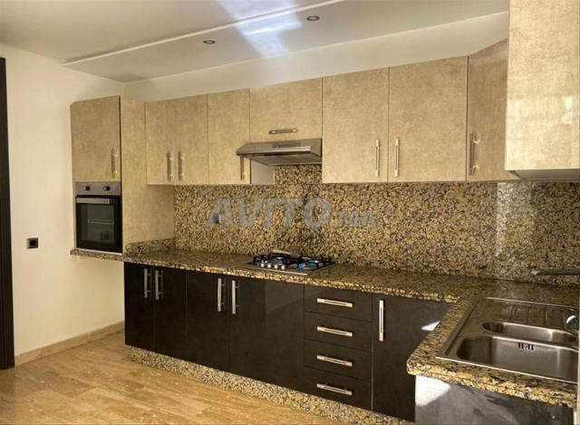 Appartement à louer 80 m² à Casablanca - 2