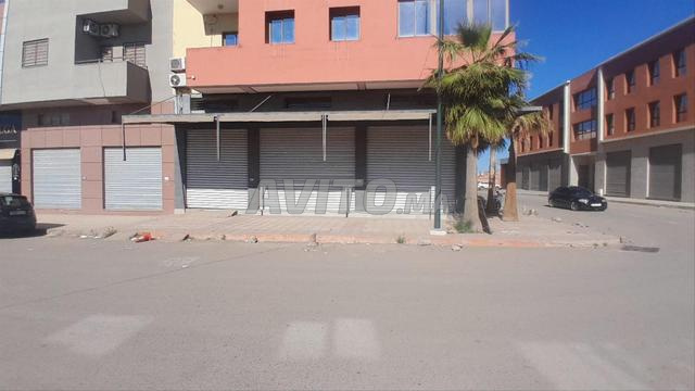 Local commercial à louer quartier Al Massar sur la route principale