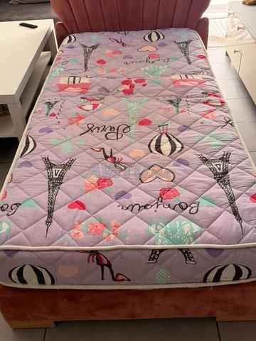 Deux lits avec matelas - 2