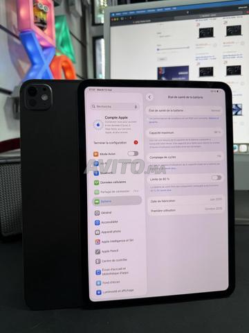 آيباد برو M4 11 بوصة 256 جيجابايت خلوي / واي فاي أسود
