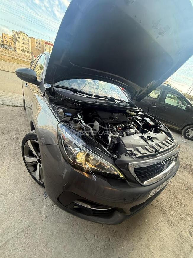 Peugeot 308 Diesel Manuelle 2021 à Kénitra