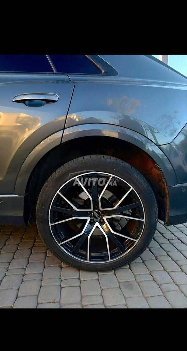  Audi Q8 S line