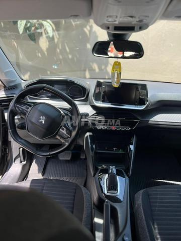 Peugeot 208 Diesel Automatique 2020 à Meknès - 2