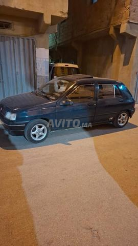 Renault Clio Essence Manuelle 1997 à Meknès