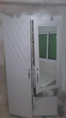 Trois couchages de 90 cm sur 190 cm avec matelas.