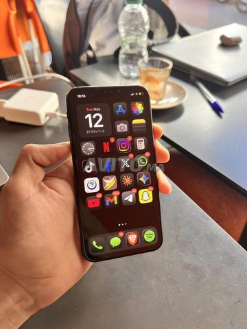 iPhone Xs 64Go propre 10/10