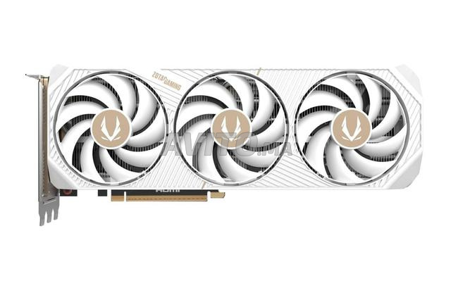 ZOTAC RTX5070 Ti 16Go SOLID OC blanc (Neuf) - 2