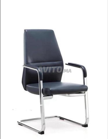 Chaise de bureau design confortable / vestiaire