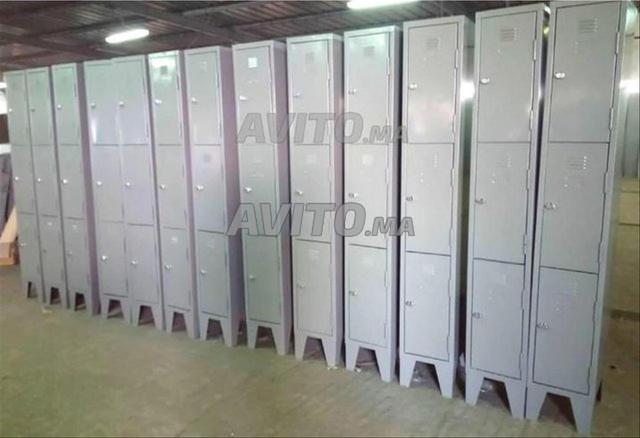Vestiaire d'usine solide