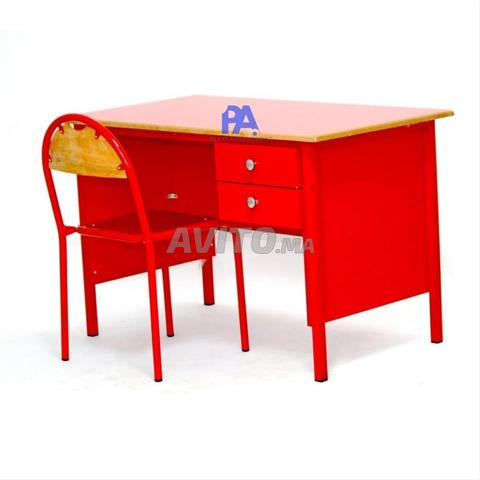 Bureau scolaire individuel/vestiaire